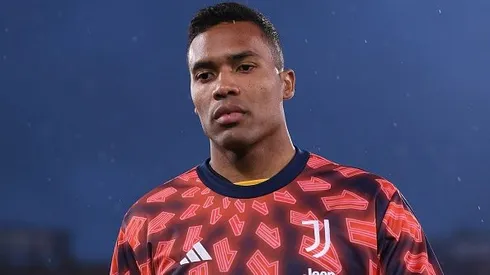 Alex Sandro em partida entre Bologna e Juventus, no Estádio Dall'Ara, pelo Campeonato Italiano, no dia 20/05/2024. Foto: Alessandro Sabattini/Getty Images