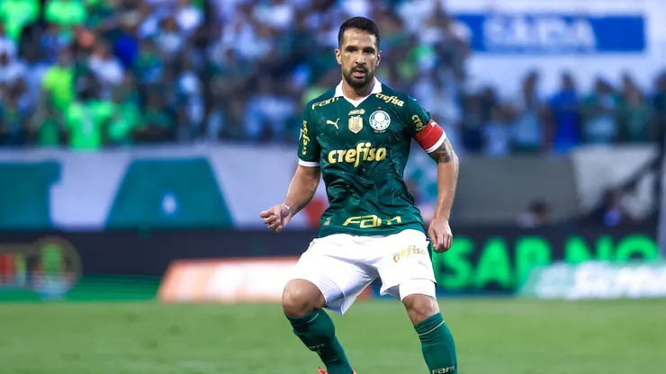 Zagueiro é um dos capitães da equipe durante a temporada de 2024