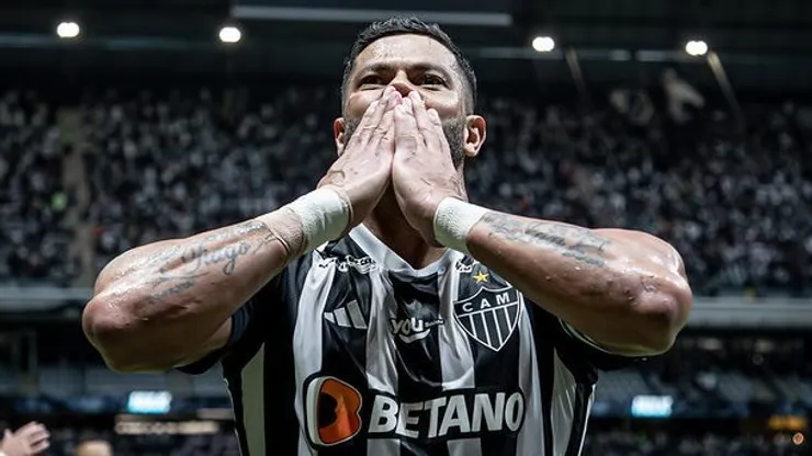 Hulk marca gol contra o Bahia. Foto: Pedro Souza / Atlético