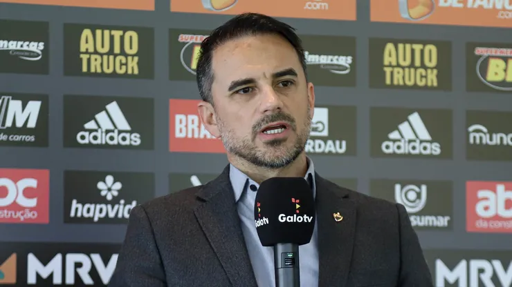 Durante entrevista, o profissional revelou bastidores dessa contratação