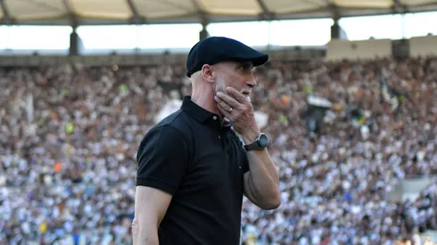 Álvaro Pacheco terá problemas a resolver com a defesa do Vasco.