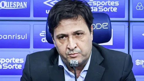 Presidente do Grêmio quer renovar com Zé Guilherme