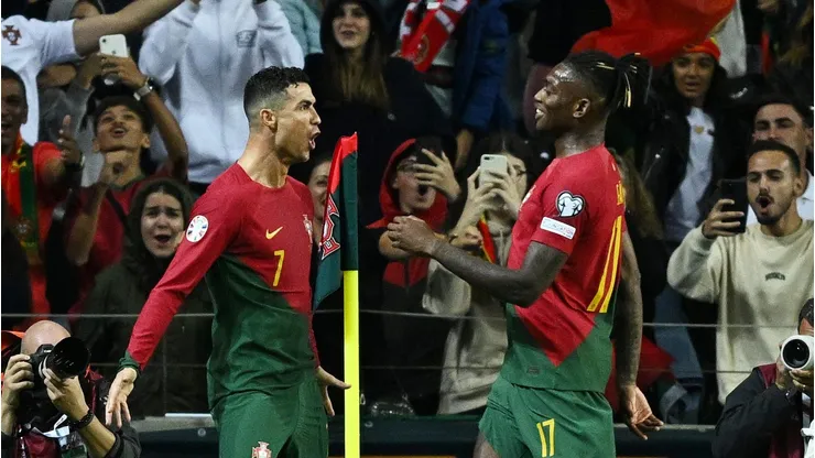 Cristiano Ronaldo comemora gol diante da Eslováquia . (Photo by Octavio Passos/Getty Images) . (Photo by Octavio Passos/Getty Images)