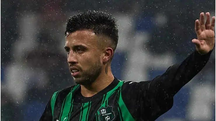 Matheus Henrique durante a partida do Campeonato Italiano. Volante quer deixar a Europa.