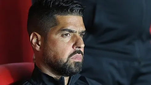 António Oliveira durante partida entre Argentinos Juniors e Corinthians, no Estádio Diego Armando Maradona, pela Copa Sul-Americana, no dia 23/04/2024. Foto: Daniel Jayo/Getty Images