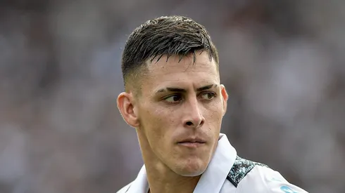 Cristian Pavón durante partida contra o Vasco. Atacante é ausência na Libertadores.