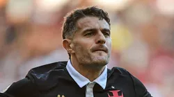 SP - RIO DE JANEIRO - 02/06/2024 - BRASILEIRO A 2024, VASCO X FLAMENGO - Vegetti jogador do Vasco comemora seu gol durante partida contra o Flamengo no estadio Maracana pelo campeonato Brasileiro A 2024.