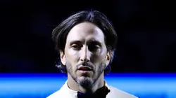 Luis Zubeldía durante partida contra o Cruzeiro. Treinador elogia o time do Cabuloso.