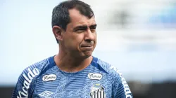 Fábio Carille é informado sobre retorno de atacante