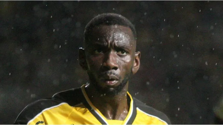 Bolasie, jogador do Criciúma, durante partida contra o Bahia no estádio Heriberto Hulse pela Copa Do Brasil 2024 - Foto: Lucas Gabriel Cardoso/AGIF