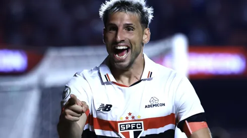 Foto: Marcello Zambrana/AGIF - Calleri chamou atenção da torcida