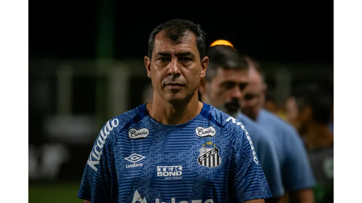 Fábio Carille tem dúvidas para formar equipe do Santos.