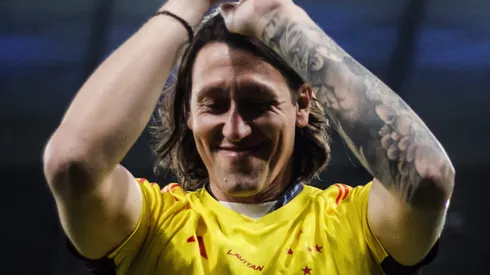 Cássio em seu primeiro contato com a torcida em partida entre Cruzeiro x Universidad Católica-EQU, no Mineirão, pela Copa Sul-Americana, no dia 31/05/2024. Foto: Gustavo Aleixo/Cruzeiro