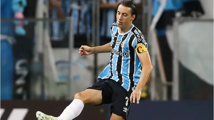 Geromel tem contrato no Grêmio até junho