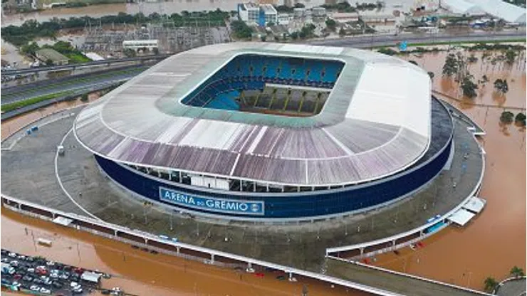 Arredores da Arena Grêmio após as enchentes no Rio Grande do Sul, no dia 05/05/2024. Foto: Ramiro Sanchez/Getty Images