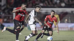 Atuação de Coutinho foi alvo de críticas da torcida do Vasco