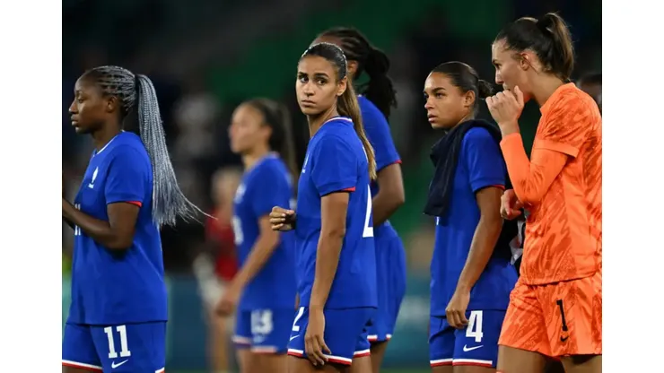 Nova Zelândia e França disputam vaga nas Olimpíadas.