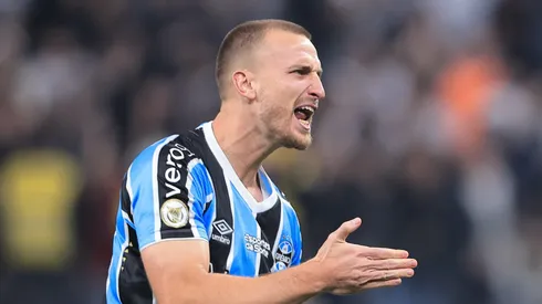 Rodrigo Ely comemorando gol marcado na Neo Química Arena. Foto: Ettore Chiereguini/AGIF