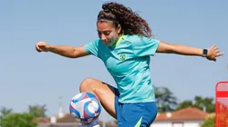 Angelina em treino da Seleção Brasileira Foto: Rafael Ribeiro/CBF