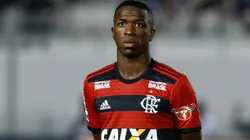 Vini Junior, ex-jogador do Flamengo durante partida contra o Ponte Preta no SP - Campinas - Moises Lucarelli pela Copa do Brasil - 02/05/2018