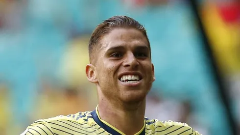 Cuellar com a camisa da Colômbia. Volante pode chegar em breve ao Timão.