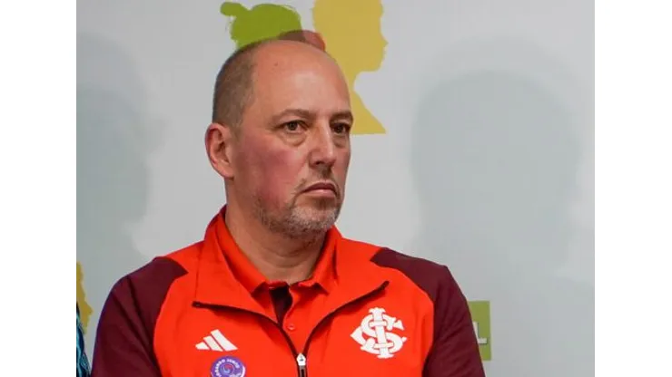 Barcellos vai promover saídas na atual janela visando a temporada de 2025