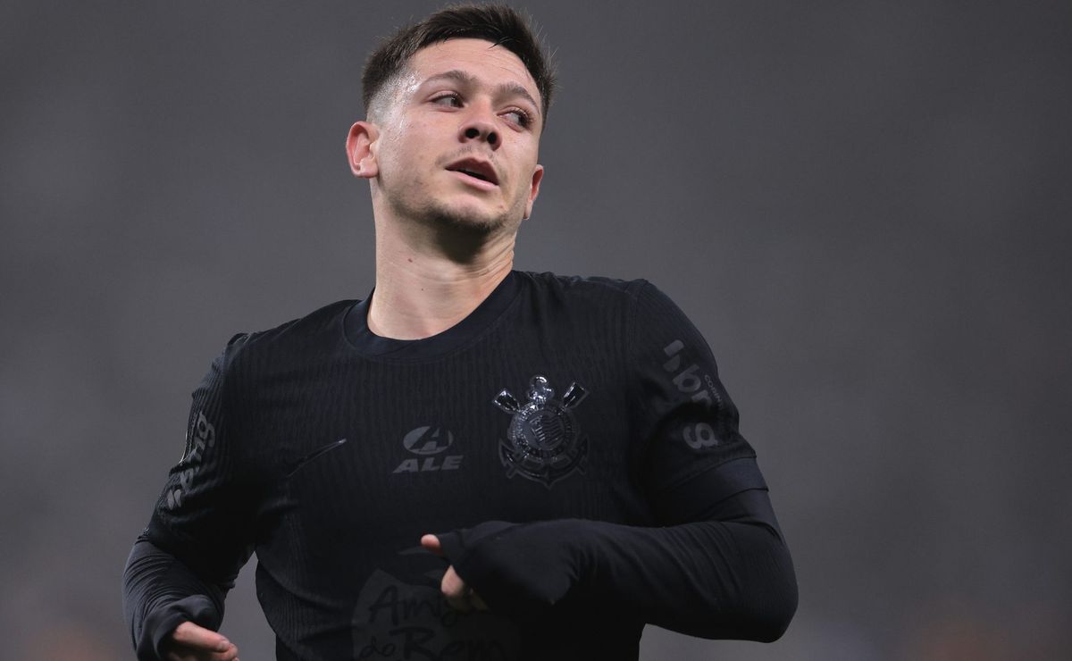 Garro se torna líder de assistências no Corinthians ao lado de Hugo
