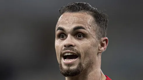 Michael, ex-Flamengo, é alvo do Timão no mercado da bola.