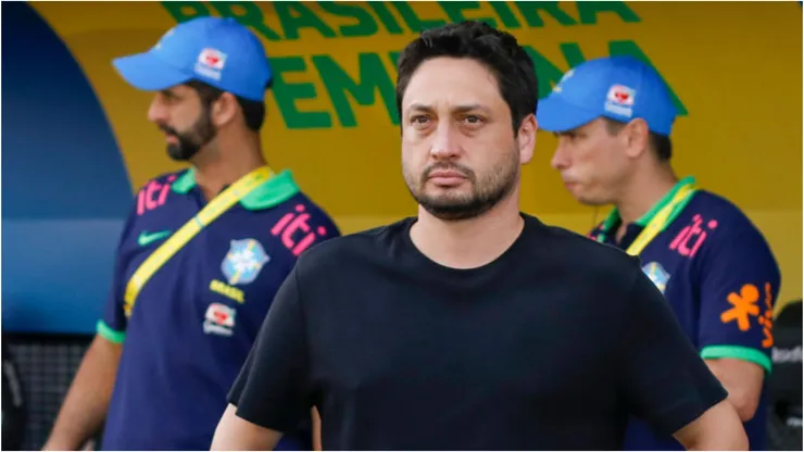 Foto: Ricardo Moreira/Getty Images - Arthur Elias, treinador do Brasil