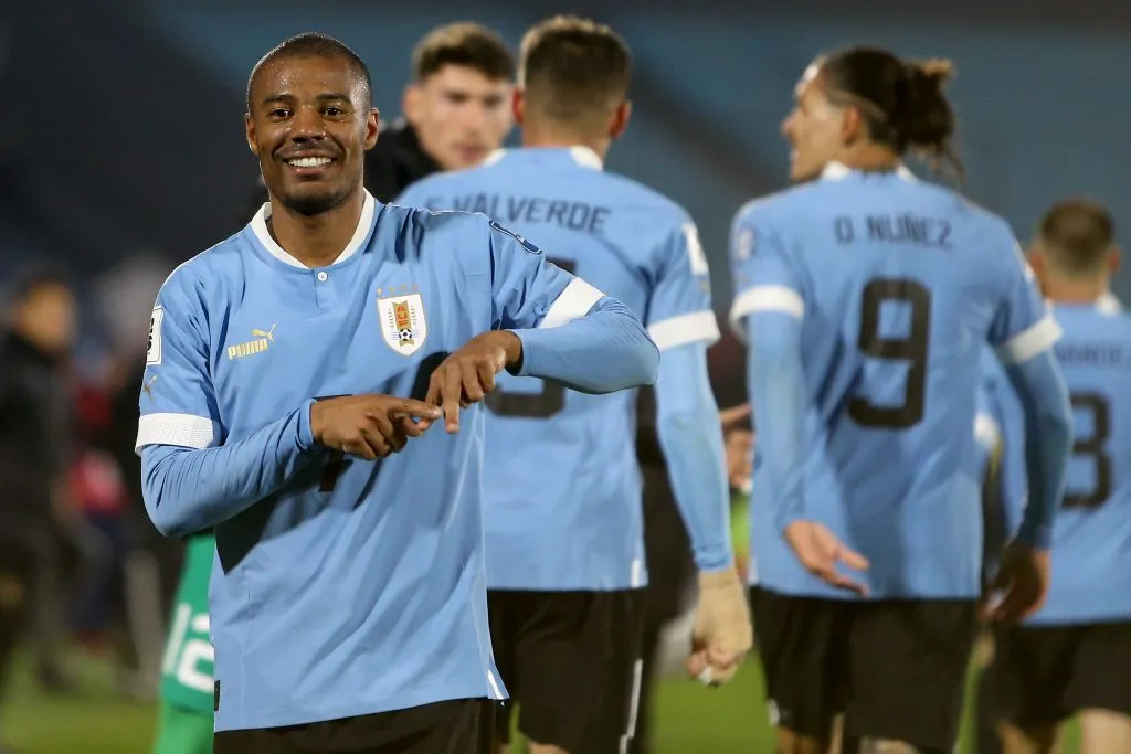 MONTEVIDEO, URUGUAY – SEPTEMBER 08: Nicolas de la Cruz of Uruguay celebrates after scoring the third goal of their team during a FIFA World Cup 2026 Qualifier match between Uruguay and Chile at Centenario Stadium on September 08, 2023 in Montevideo, Uruguay. (Photo by Ernesto Ryan/Getty Images)