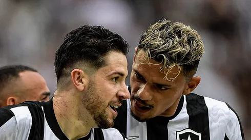 Gustavo Sauer, jogador do Botafogo, pode jogar no Peixão.