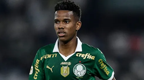 RJ - RIO DE JANEIRO - 17/07/2024 - BRASILEIRO A 2024, BOTAFOGO X PALMEIRAS - Estevao jogador do Palmeiras durante partida contra o Botafogo no estadio Engenhao pelo campeonato Brasileiro A 2024. Foto: Thiago Ribeiro/AGIF