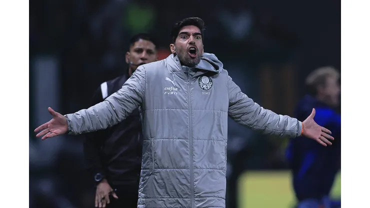Abel Ferreira fez fortes cobranças no Palmeiras