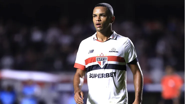 Atacante foi criticado pelo torcedor durante jogo com o Fortaleza