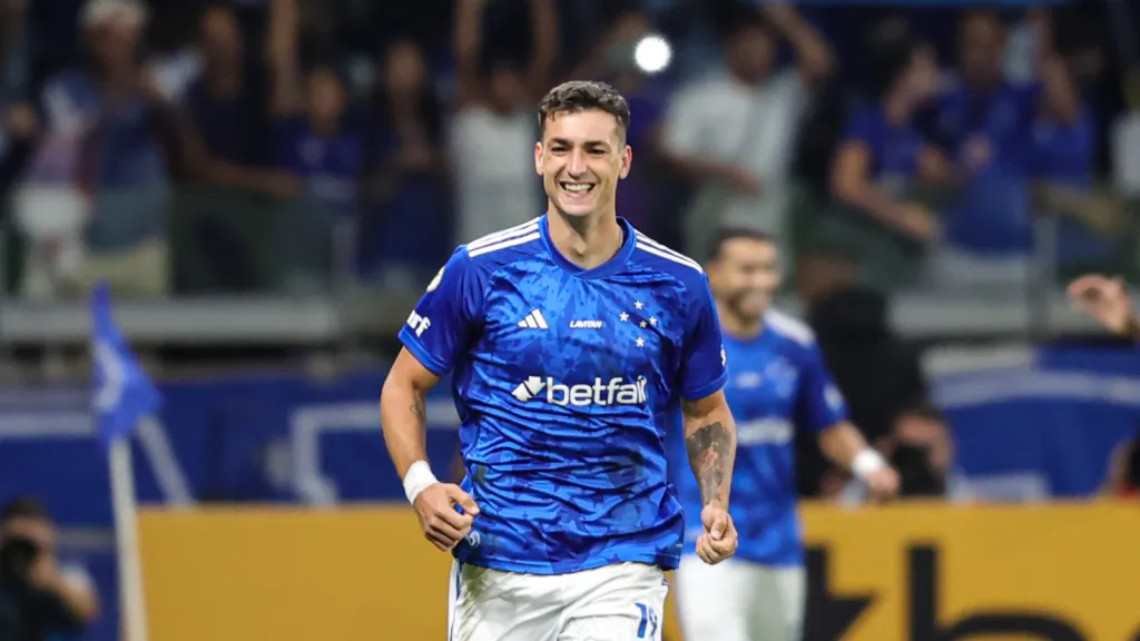 Dinenno, do Cruzeiro, contra o Juventude. Foto: Gilson Lobo/AGIF