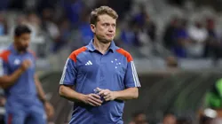 Treinador chega pressionado para o confronto