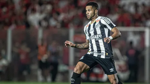 CRB x Santos terá transmissão do Bolavip Brasil a partir das 17h neste domingo (27). Foto: Isabela Azine/AGIF