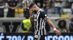 Hulk cita maior arrependimento com a camisa atleticana