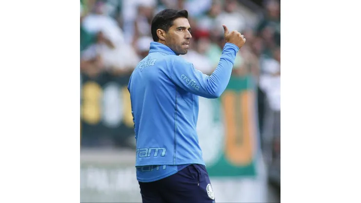 SAO PAULO, BRAZIL - APRIL 15: Palmeiras team coach Abel Ferreira gestures during a match between Palmeiras and Cuiaba as part of Brasileirao 2023 at Allianz Parque on April 15, 2023 in Sao Paulo, Brazil. (Photo by Miguel Schincariol/Getty Images)