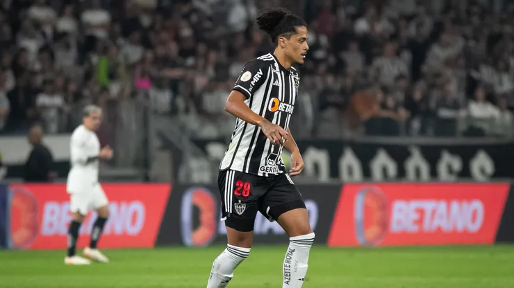 Zagueiro uruguaio pode assinar com outro clube da Série A