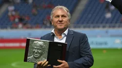 Ex-jogador estava chegando à França. Masashi Hara/Getty Images.