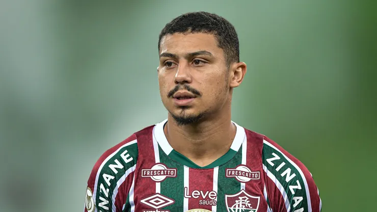 Fluminense encaminha venda de André ao Fulham