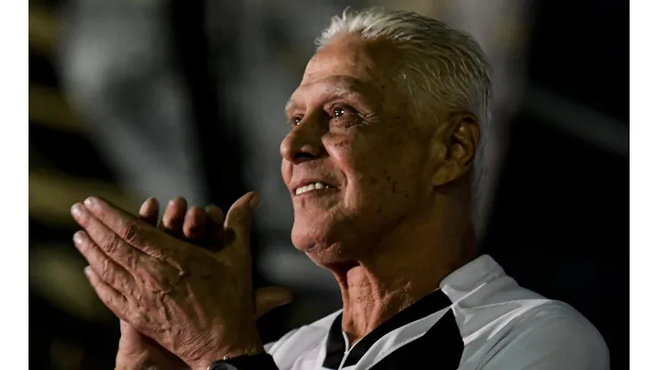 Thiago Ribeiro/AGIF - R. Dinamite, ídolo do Vasco.