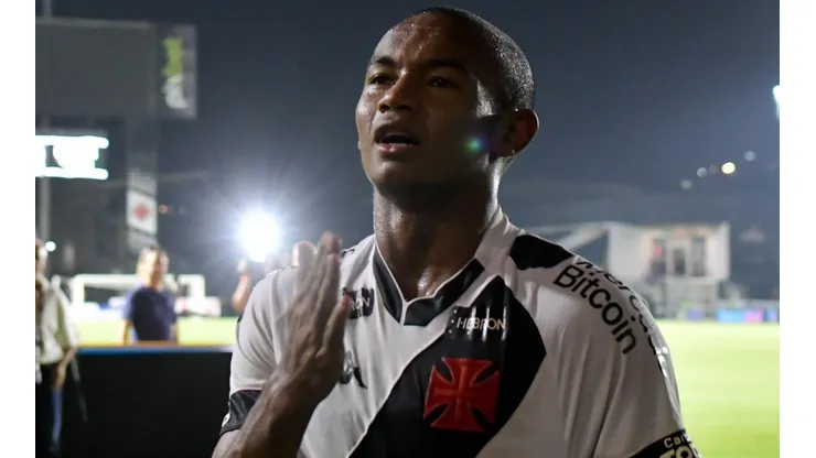 Thiago Ribeiro/AGIF - Eguinaldo pelo Vasco.