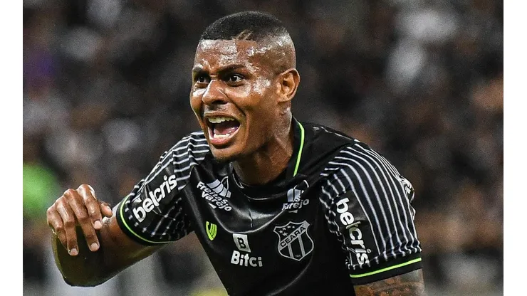 Foto: Kely Pereira/AGIF - Ceará define 'substituto' de Cléber