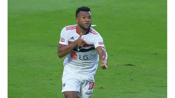 Foto: Marcello Zambrana/AGIF - Luan marcou o primeiro tento do jogo de volta.