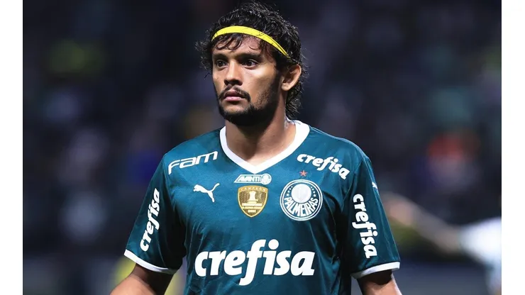Ettore Chiereguini/AGIF - Gustavo Scarpa saiu do Palmeiras para jogar no Nottingham Forest, da Inglaterra