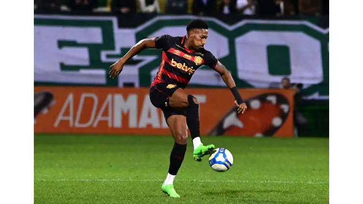 Sport e Ponte Preta entram em campo pela 18ª rodada da Série B.