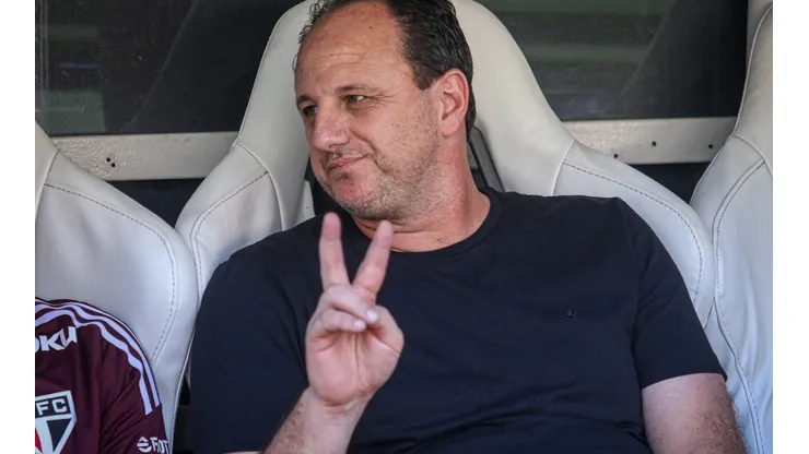 Foto: Lucas Emanuel/AGIF - Rogério Ceni aprovou indicação de Júnior Santos para 2023