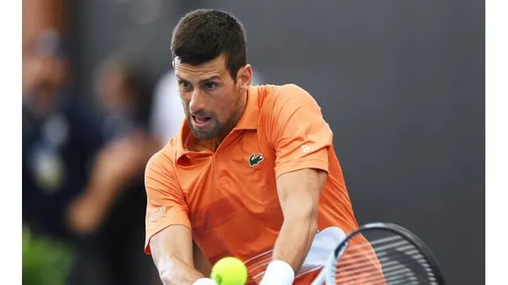 Se vencer, Djokovic chega às quartas de Adelaide